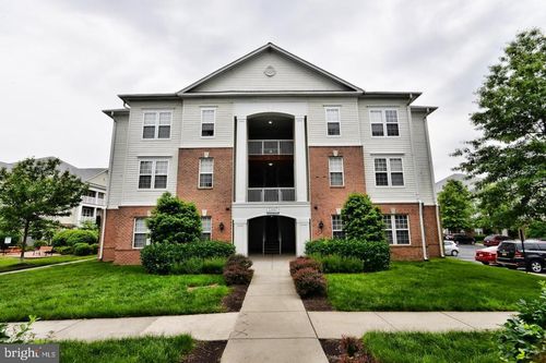 unit-104-22687 Blue Elder Ter, BRAMBLETON, VA, 20148-4837 | Card Image