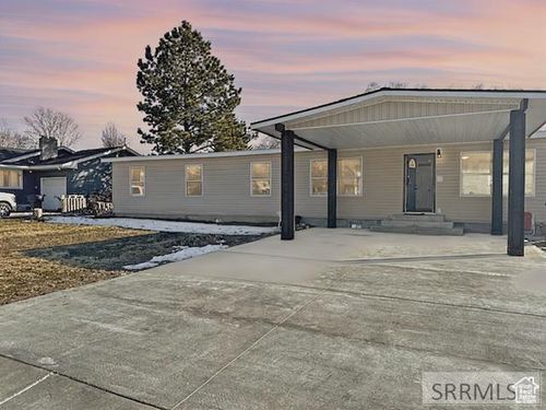 1181 Falls Ave, American Falls, ID, 83211-1712 | Card Image