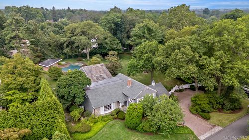 2 Fordal Rd, Bronxville, NY, 10708-2405 | Card Image