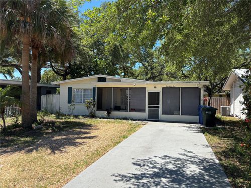 25 6th Ave Se, LARGO, FL, 33771-2129 | Card Image