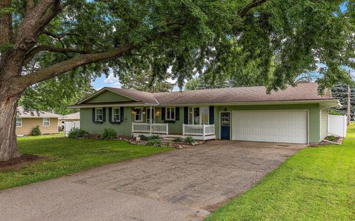 405 N Elm St, Belle Plaine, MN, 56011-2022 | Card Image