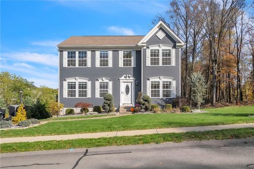 2013 Casey Dr, Aliquippa, PA, 15001-5619 | Card Image