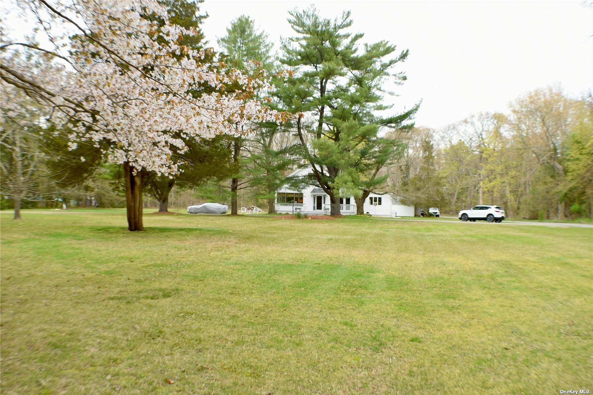 Long Island Ave, Yaphank, NY 11980