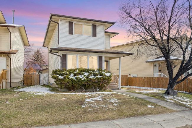 46 Templeby Way Ne, Home with 4 bedrooms, 2 bathrooms and 2 parking in Calgary AB | Image 2
