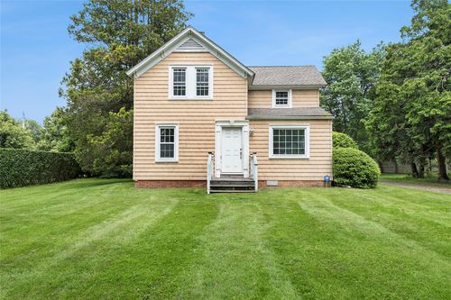 160 Newtown Ln, East Hampton, NY, 11937-2450 | Card Image