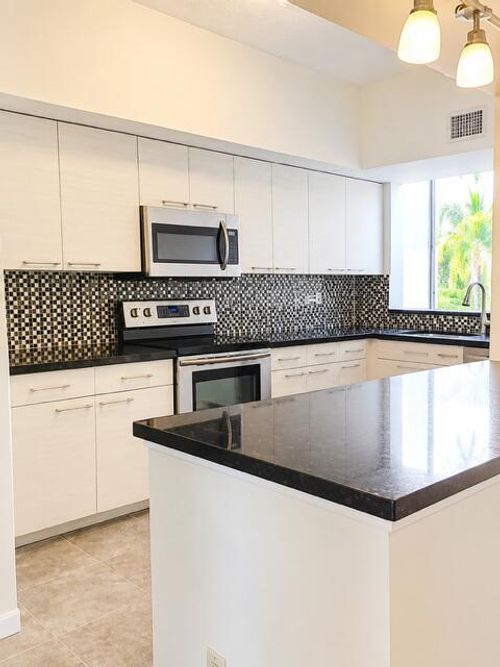 8304-8304 Nw 24th St, Coral Springs, FL, 33065-5669 | Card Image