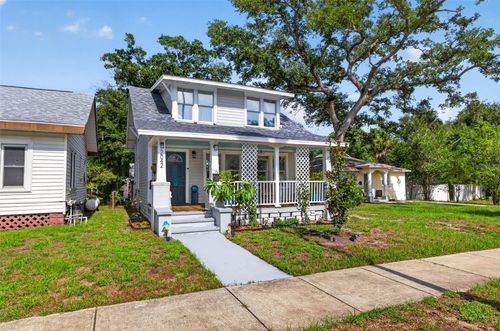 2042 14th St S, St Petersburg, FL, 33705-2617 | Card Image