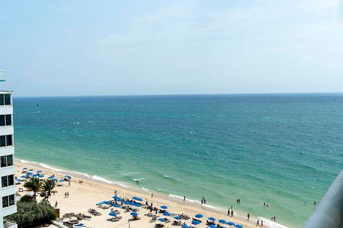 1009-4020 Galt Ocean Drive, Fort Lauderdale, FL, 33308 | Card Image