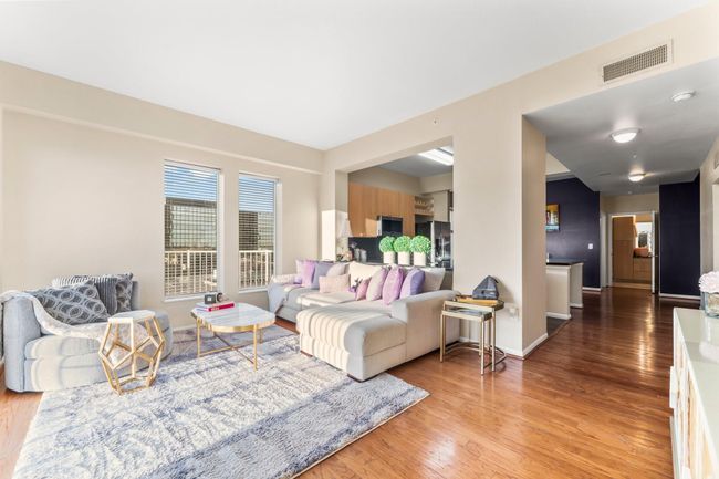 UNIT-1001 - 3505 Sage Rd, Condo with 2 bedrooms, 2 bathrooms and 2 parking in Houston TX | Image 5