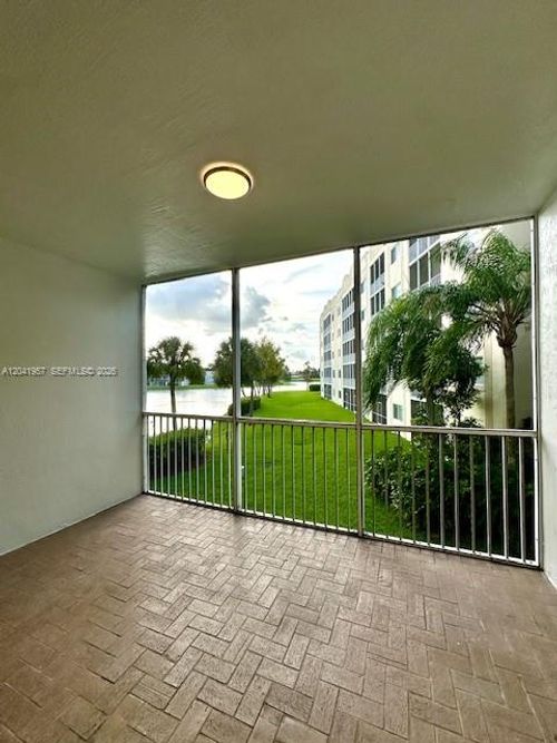 214-10750 Nw 66th St, Doral, FL, 33178-3772 | Card Image