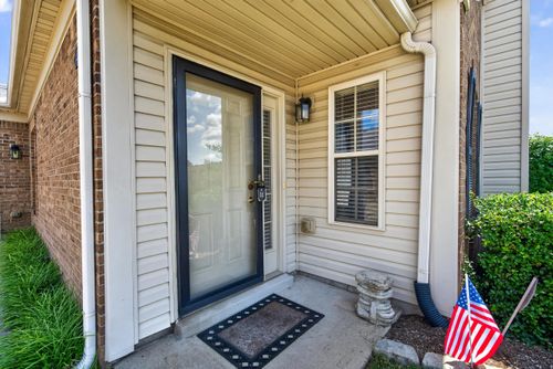 498 Goldon Trophy Trl, Lexington, KY, 40514-1775 | Card Image