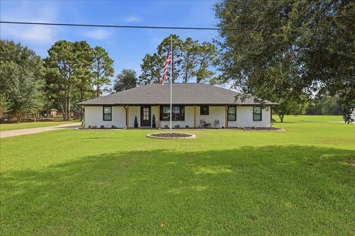 525 W Buccaneer, Winnie, TX, 77665 | Card Image