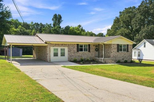2115 Killough Dr, Tuscumbia, AL, 35674-8864 | Card Image