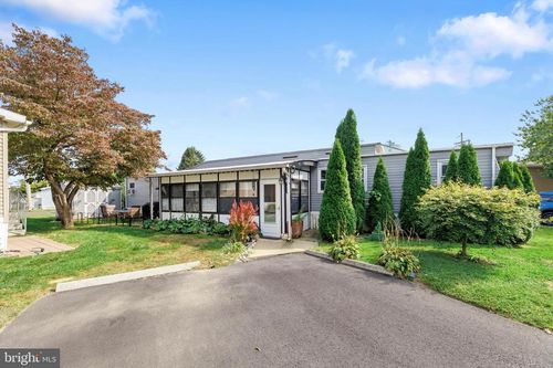 trlr-p11-2304 Brownsville Rd, FEASTERVILLE TREVOSE, PA, 19053-2508 | Card Image
