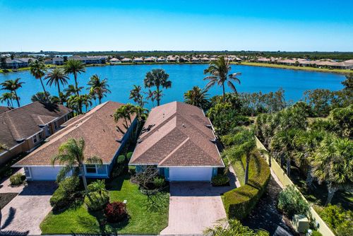 3265 Lakeshore Dr, Hutchinson Island, FL, 34949-8711 | Card Image