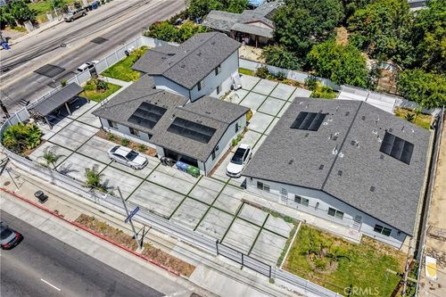 18853 Saticoy St, Reseda, CA, 91335-2753 | Card Image
