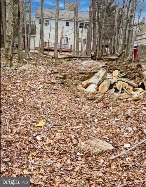 361 Crestview Dr, Tobyhanna, PA, 18466 | Card Image