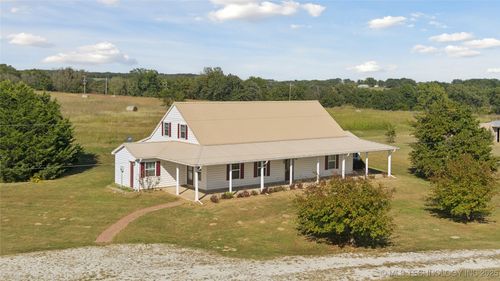 9122 Ns 3540 Rd, Prague, OK, 74864-8613 | Card Image