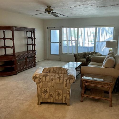 1913-4300 58th St N, KENNETH CITY, FL, 33709-5367 | Card Image