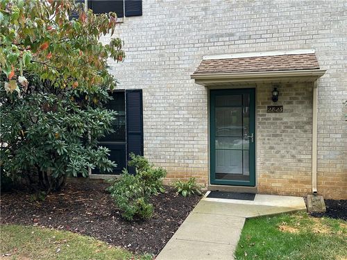2823 Whitemarsh Pl, Macungie, PA, 18062-1406 | Card Image