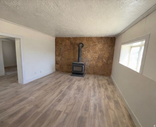 185 100, Castle Dale, UT, 84513-7700 | Card Image