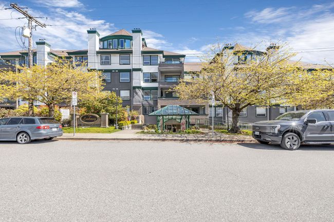 413 - 1576 Merklin Street, Condo with 2 bedrooms, 2 bathrooms and 1 parking in White Rock BC | Image 2