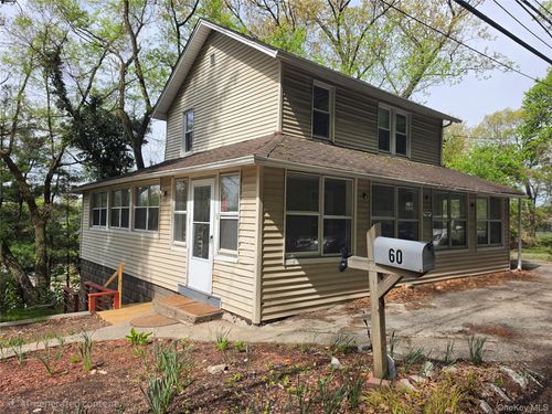 60 S Greenbush Rd, West Nyack, NY, 10994-2712 | Card Image