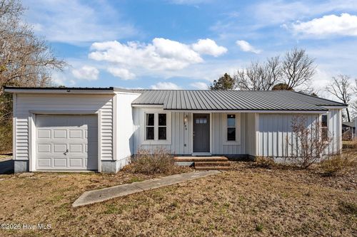 296 Drummer Kellum Rd, Jacksonville, NC, 28546-9307 | Card Image