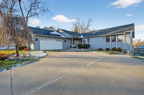 2907 Thornton Ave, Des Moines, IA, 50321-2018 | Card Image