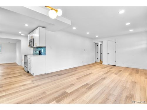 6500 W 32nd Ave, Wheat Ridge, CO, 80033-6457 | Card Image