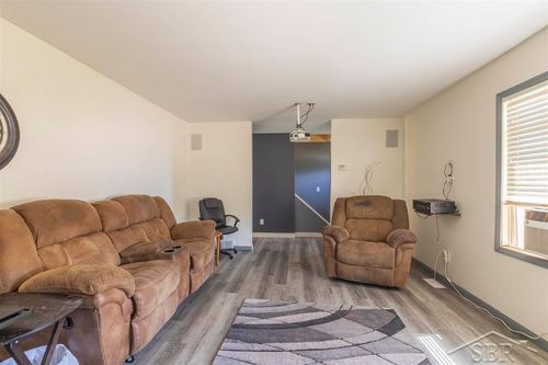 508 Glenview Ct, Pinconning, MI, 48650-6425 | Card Image