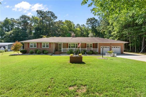 13315 Courthouse Hwy, Smithfield, VA, 23430-7140 | Card Image