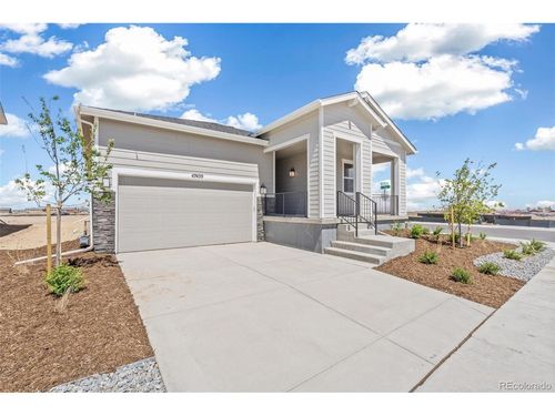 47409 Magnolia Ave, Bennett, CO, 80102-8884 | Card Image