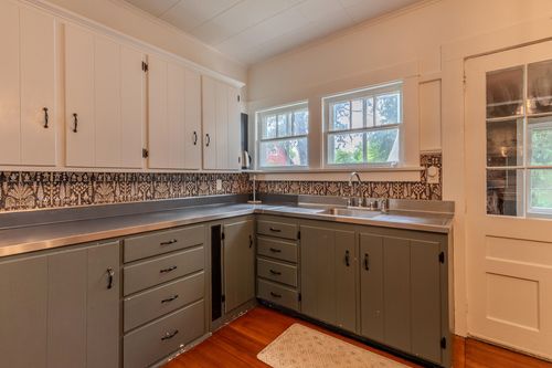 96 Twitchell Hill Rd, Shaftsbury, VT, 05262-9260 | Card Image