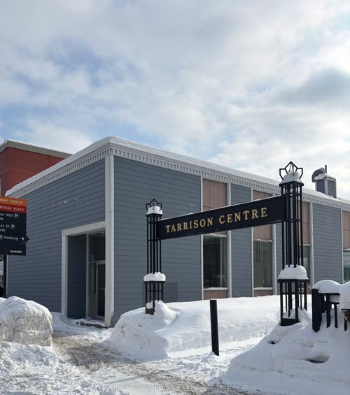 27 Main St E, Huntsville, ON, P1H2C6 | Card Image