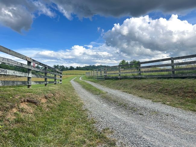 3950 Boyd Rd, House other with 2 bedrooms, 2 bathrooms and null parking in Draper VA | Image 50