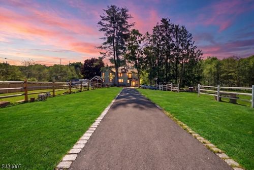 525 Blairstown Rd, Blairstown, NJ, 07825-3534 | Card Image