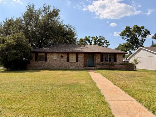 201 Collins Dr, Terrell, TX, 75160-1403 | Card Image