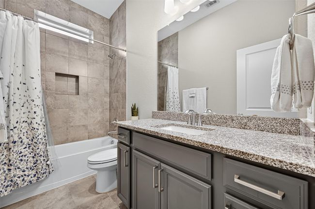 Secondary Full Bath | Image 27