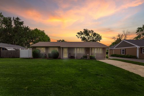 69 Paddock Street, Montgomery, IL, 60538 | Card Image