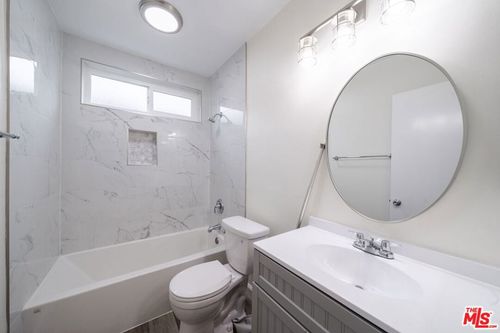 apt-2-13343 Victory Blvd, Van Nuys, CA, 91401-1800 | Card Image
