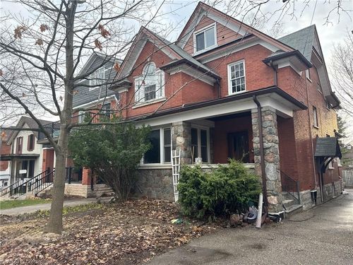 32 Simeon St, Kitchener, ON, N2H1S1 | Card Image