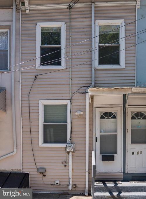 813 2nd St, TRENTON, NJ, 08611-3501 | Card Image