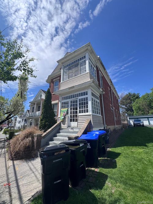 106 South Ave, Poughkeepsie, NY, 12601-4509 | Card Image