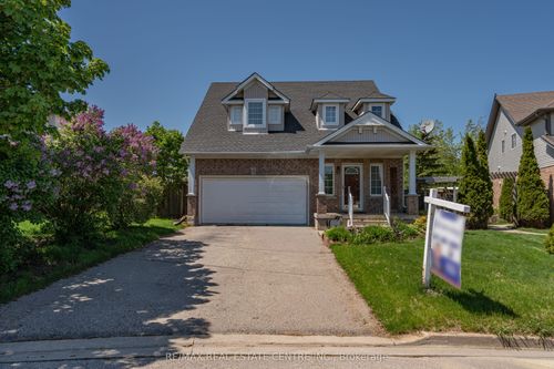 35 Cameron Crt, Orangeville, ON, L9W5G8 | Card Image
