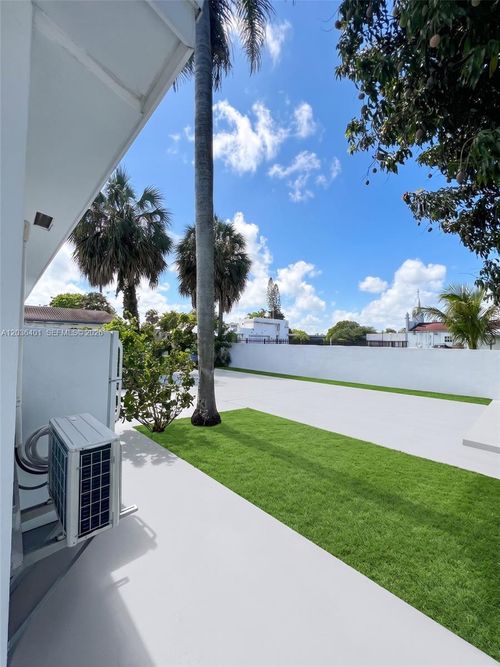 3-2847 Polk St, Hollywood, FL, 33020-4228 | Card Image