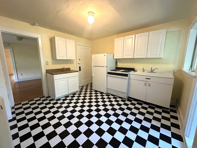 APT-3R - 512 Townsend Ave, Home with 1 bedrooms, 1 bathrooms and null parking in New Haven CT | Image 8