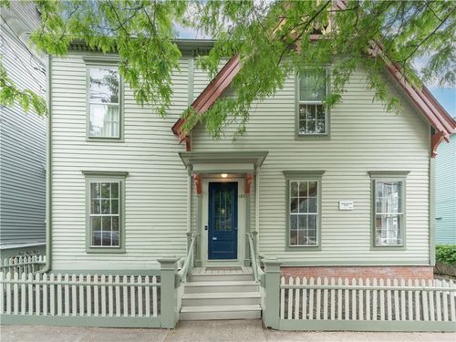 181 Williams St, Providence, RI, 02906-1062 | Card Image