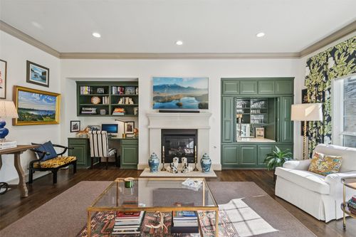 2705 Welborn St, Dallas, TX, 75219-4820 | Card Image