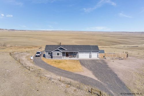 730 N Table Mountain Loop, Cheyenne, WY, 82009-7418 | Card Image